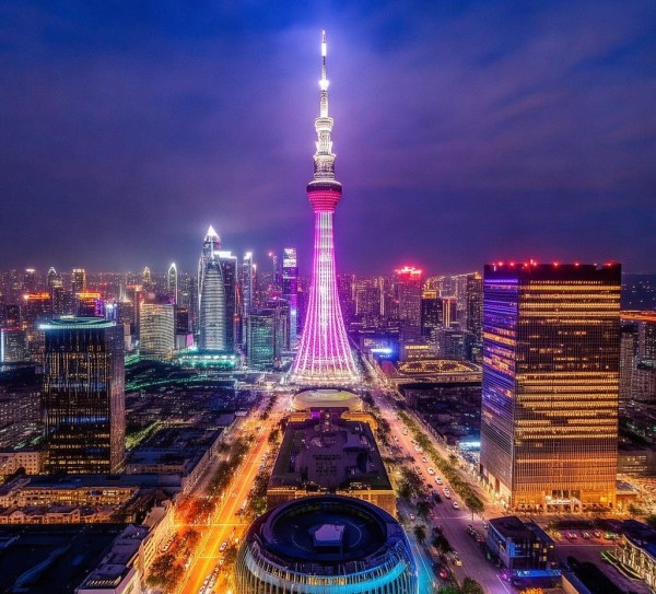 地标揭秘，观光塔下的璀璨风景之旅,地标揭秘，观光塔下的璀璨风景之旅,历史,景点,美食,第1张