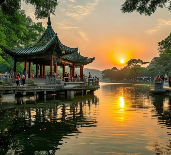 武汉东湖绿肺探秘，十大打卡胜地揭秘,武汉东湖绿肺探秘，十大打卡胜地揭秘,景点,风光,自然,第1张